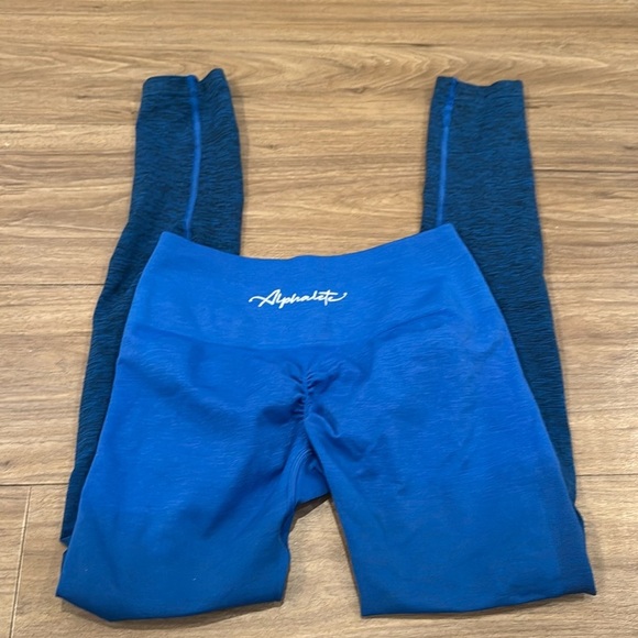 Alphalete Amplify Ombre Leggings in Moonlight - Picture 2 of 4